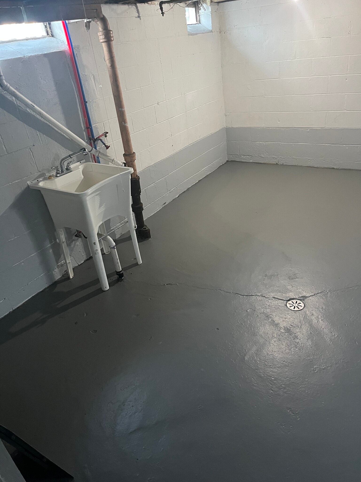 Basement - 9636 Marlowe St