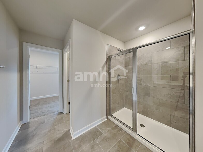 Building Photo - 303 Granby Trl