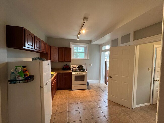 Building Photo - 4216 W Penn Ave