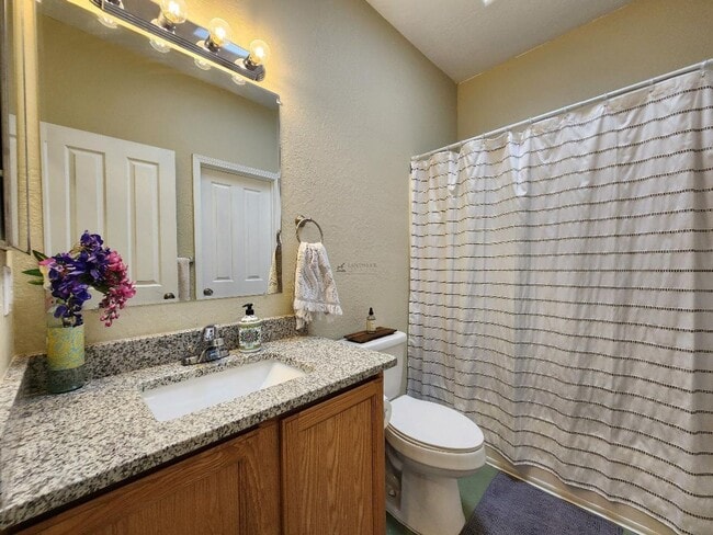 Building Photo - 4028 Paseo del Sol