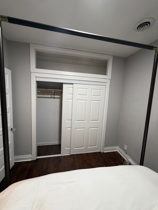 Building Photo - 3138 W School St