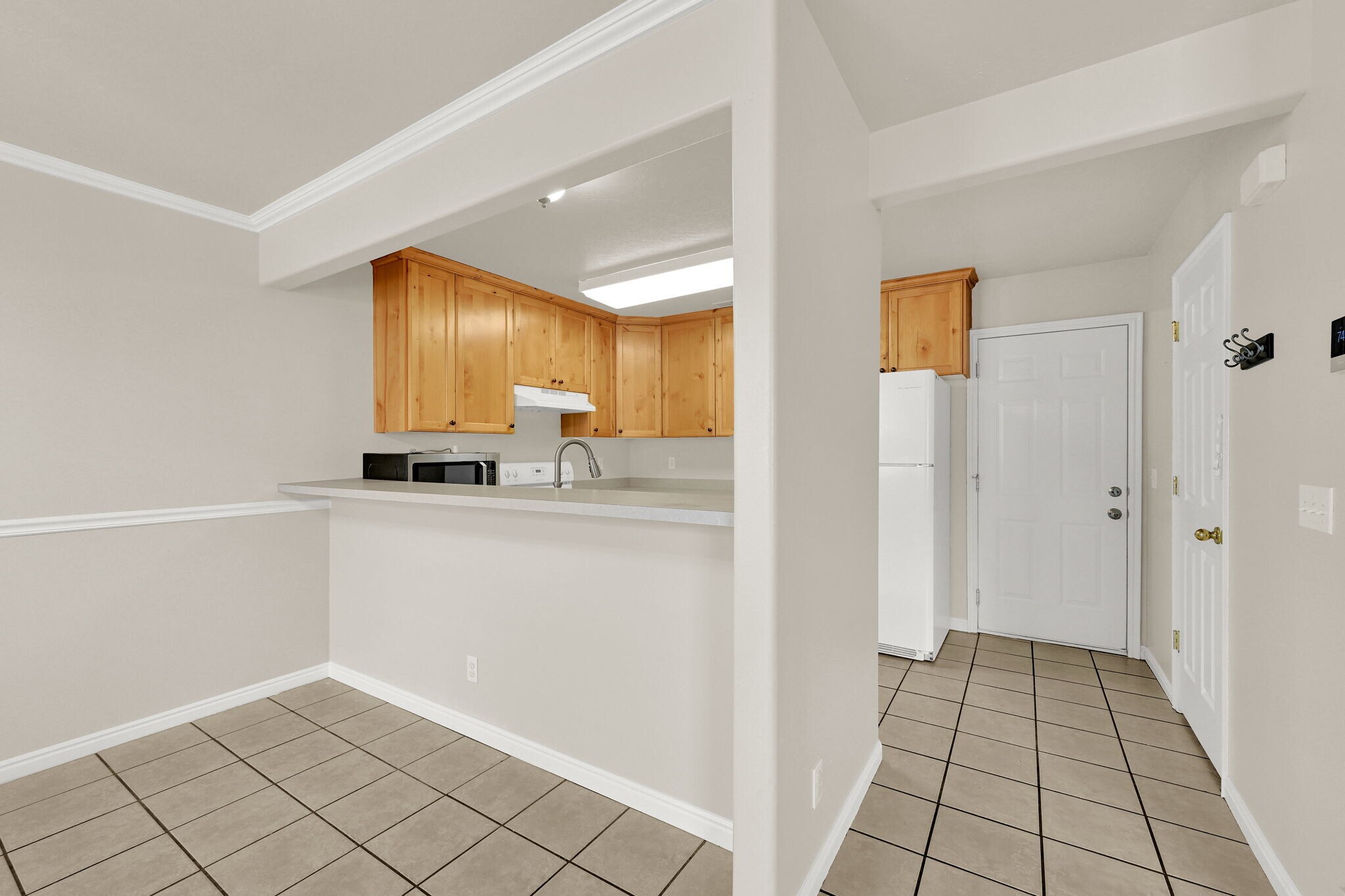 Building Photo - 3117 Van Buren Ave