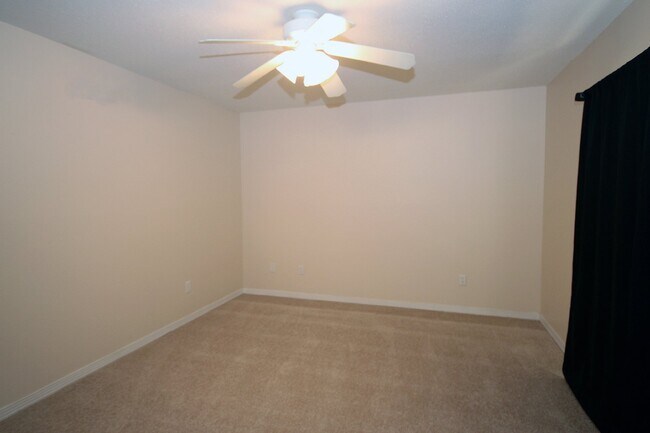 Building Photo - Northeast Pensacola 2BR Home Near I-10 & Pensacola Bay with Loft, Granite Kitchen, Attached Garag...