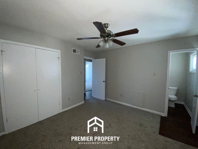 Building Photo - 4034 Windermere Rd