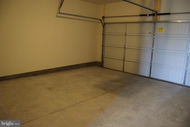 Building Photo - 19972 Abram Ter