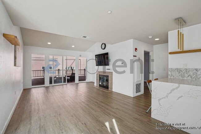 Building Photo - 3865 Carter Dr