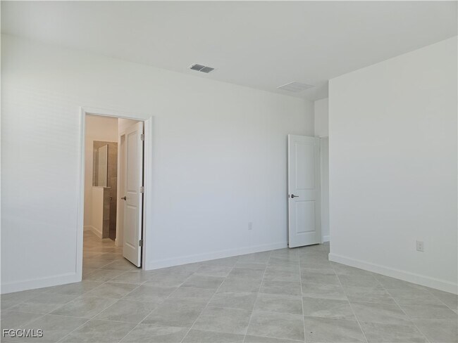 Building Photo - 20465 Copperhead Dr