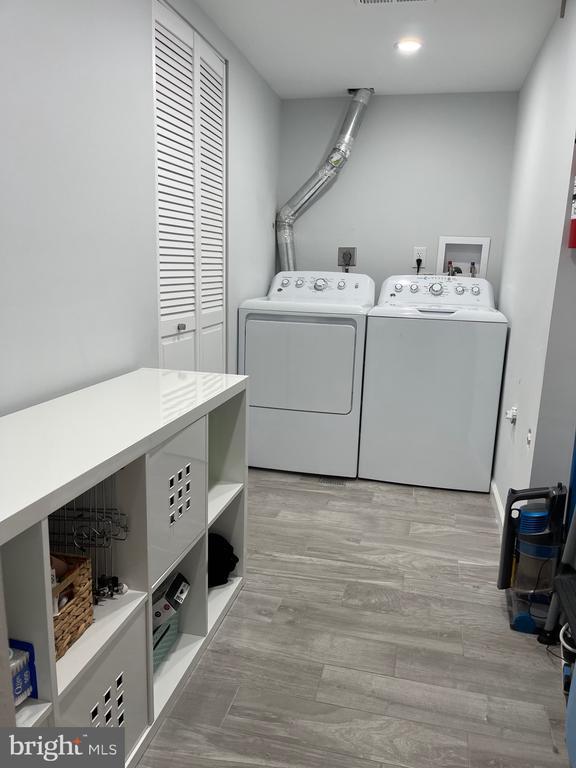 Building Photo - 519 G St SW