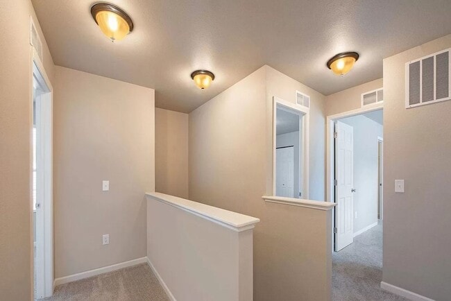 Building Photo - Newer Home for Lease in Richland