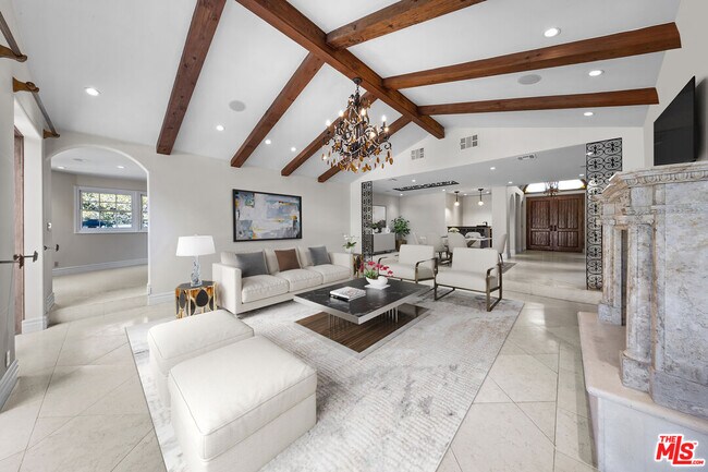 Building Photo - 15401 Brownwood Pl