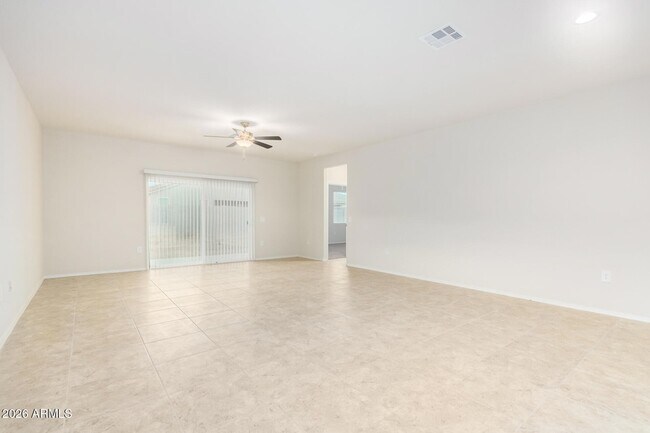 Building Photo - 1810 W Pinkley Ave