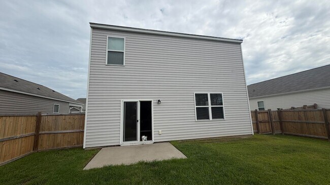 Building Photo - 742 Ladywood Dr