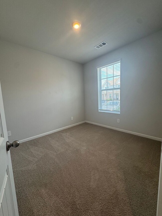 Building Photo - 1406 Walker Wy