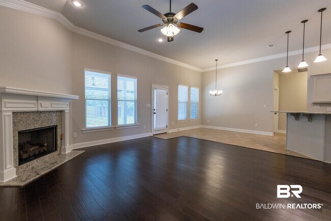 Building Photo - 660 Turquoise Dr