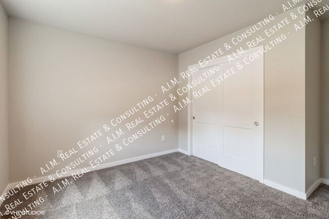 Building Photo - 284 Caspian Ct