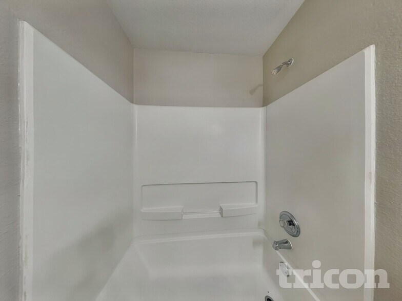 Building Photo - 12529 Sky Harbor Dr