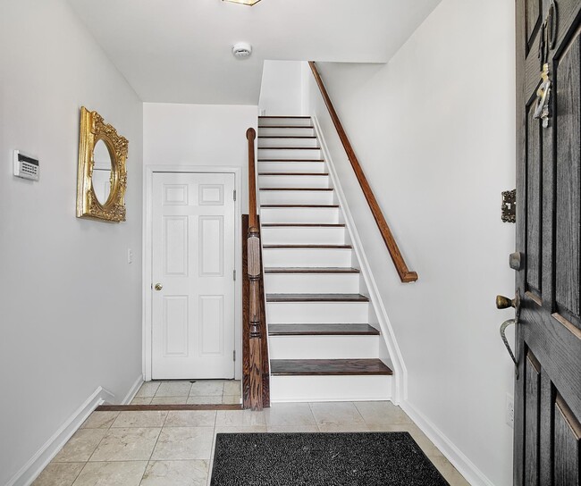 Building Photo - 470 Buffalo Ct