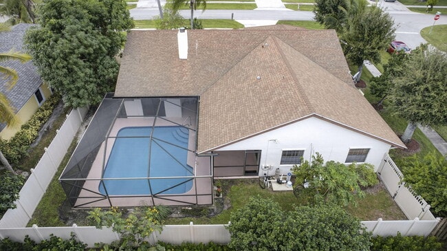 Building Photo - 798 Blueberry Dr
