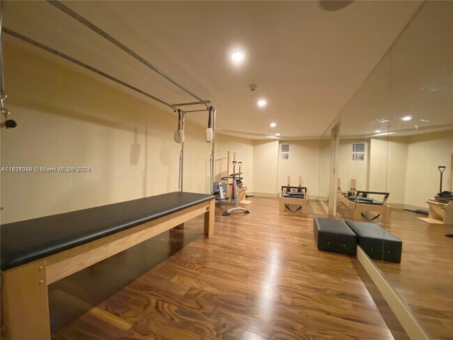 Building Photo - 50 Biscayne Blvd