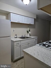 Building Photo - 3432 Ashfield Ln