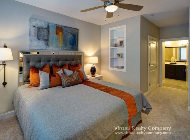 Building Photo - 1500 Lake Cook Rd