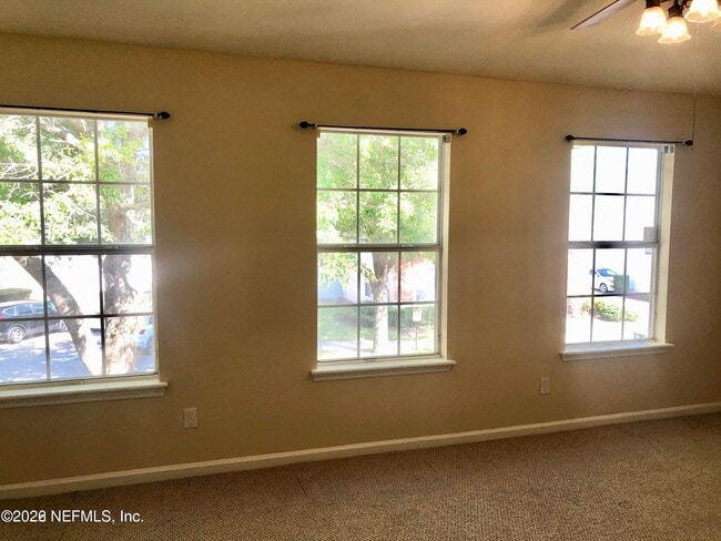 Building Photo - 5749 Parkstone Crossing Dr
