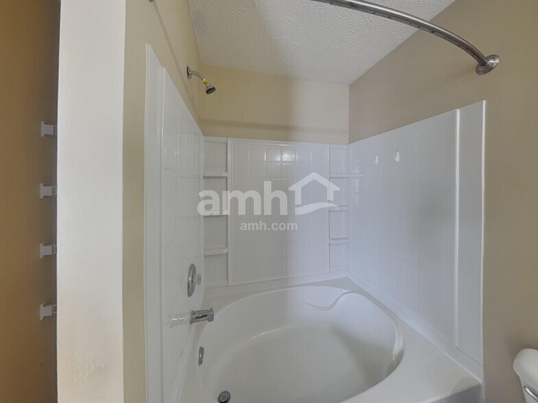 Building Photo - 8059 Sydney Ln