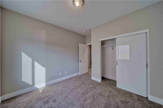 Building Photo - 610 San Lorenzo St