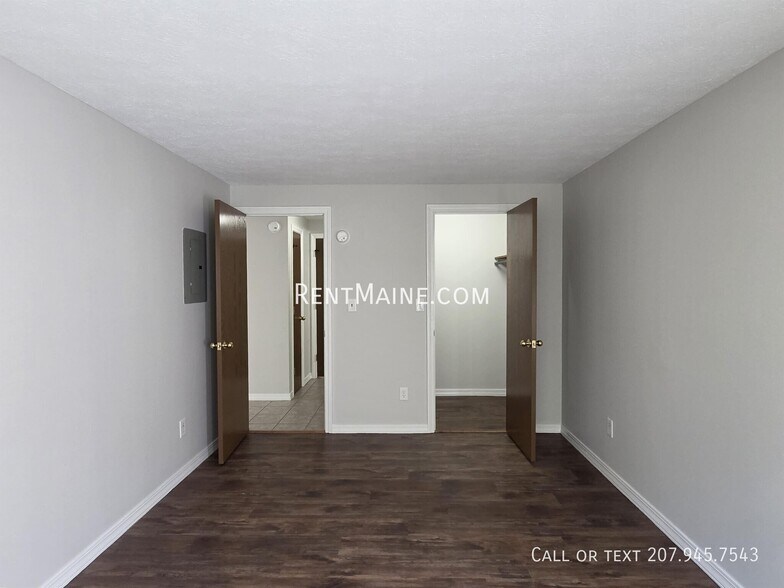 Building Photo - 20 Tall Pines Dr