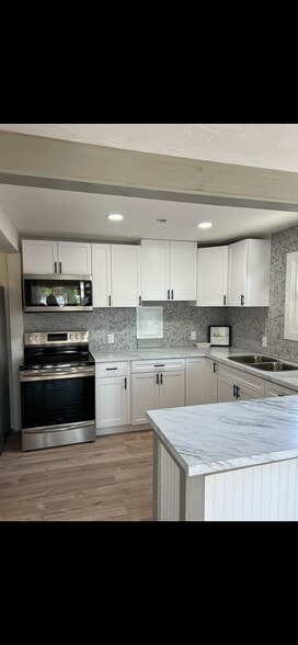 Building Photo - 1511 N 18th Ave