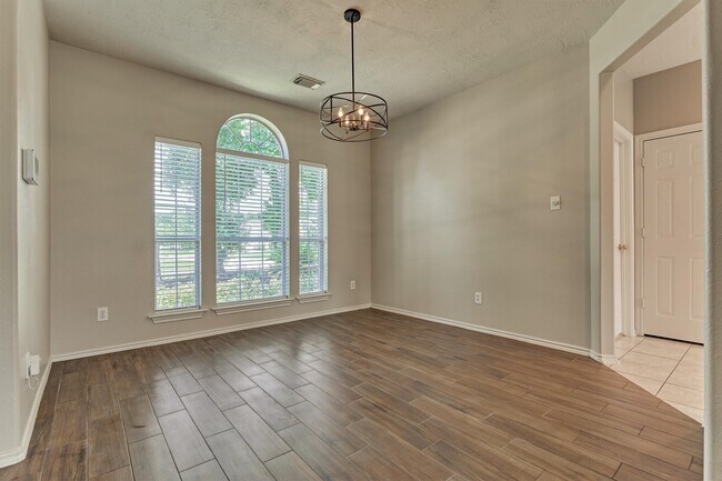 Building Photo - 6403 Sagewalk Ct