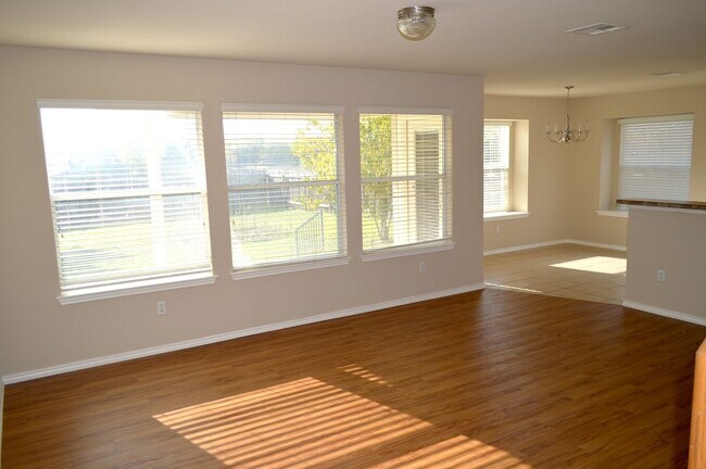 Building Photo - 3305 Winding River Trail