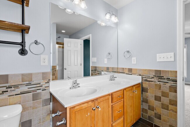 Building Photo - 269 Declaration Dr