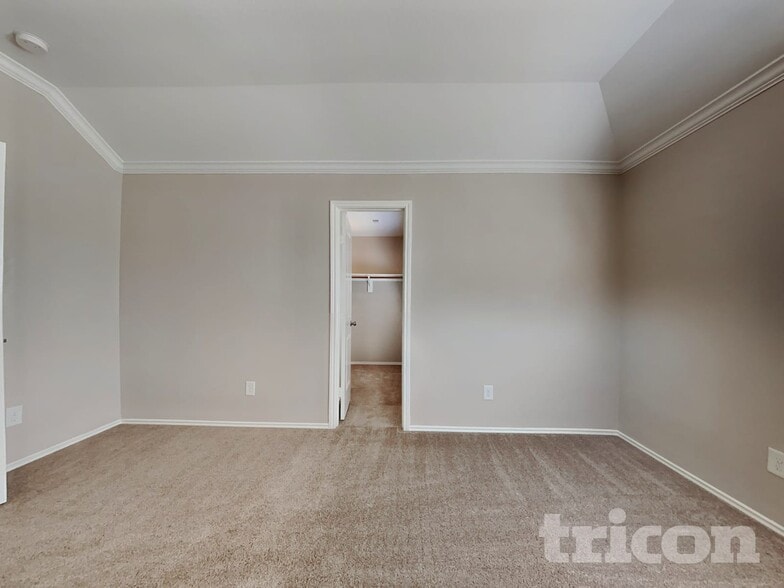 Building Photo - 17235 Hawks Landing Dr