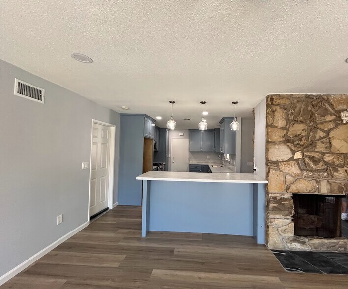 Building Photo - 1756 Rosalia Dr