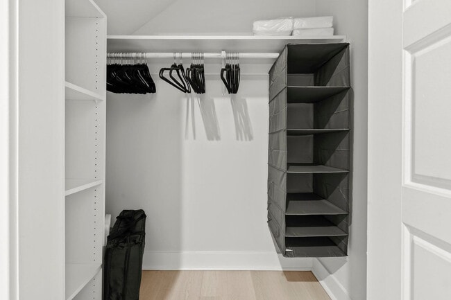 Building Photo - 826 N Broad St