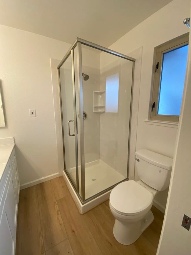 Building Photo - Dublin, Cedar Lane, 3BD/2BA, one-story in Echo Park