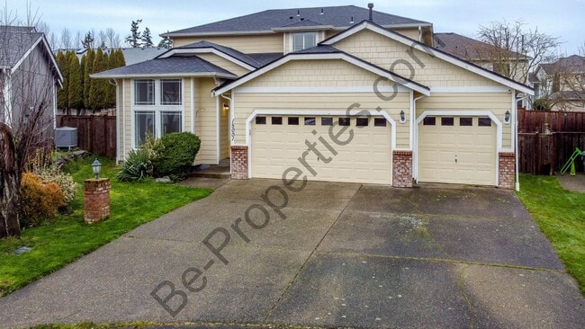 Building Photo - Spacious 3 Bedroom Puyallup Home