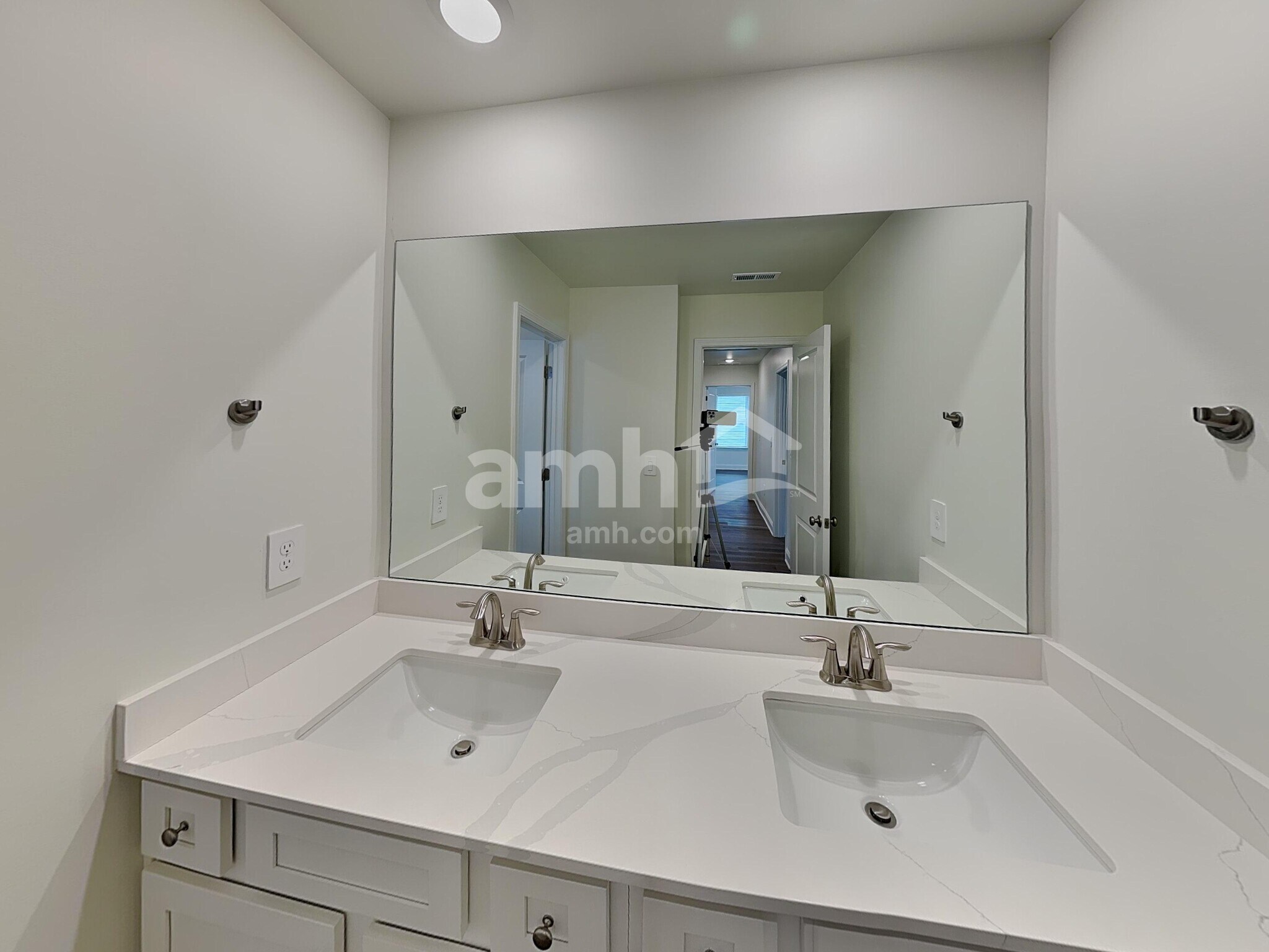 Building Photo - 3545 Shane Hill Rd SW