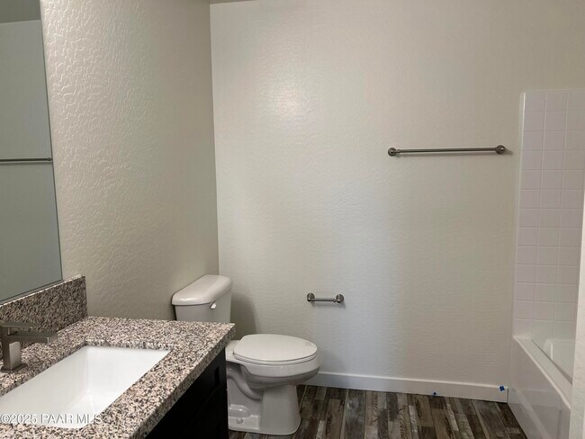 Building Photo - 10585 Manzanita Trail