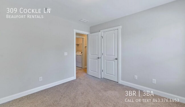 Building Photo - 309 Cockle Ln