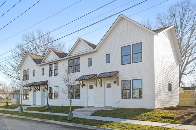 Building Photo - 1758 S Highland Park Ave