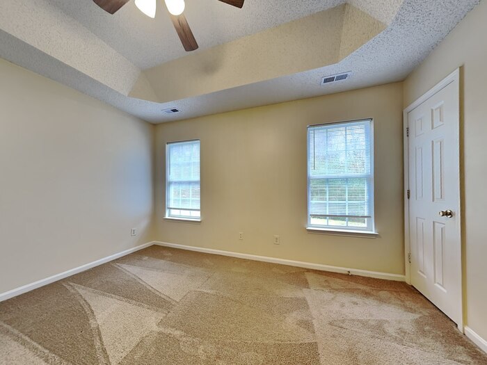 Building Photo - 2920 Westwinds Ct