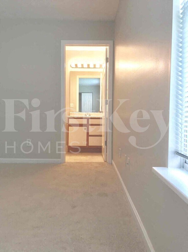 Building Photo - 12 Amelia Park Dr