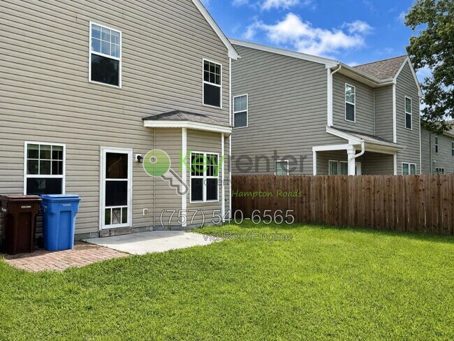 Building Photo - 2103 English Ave