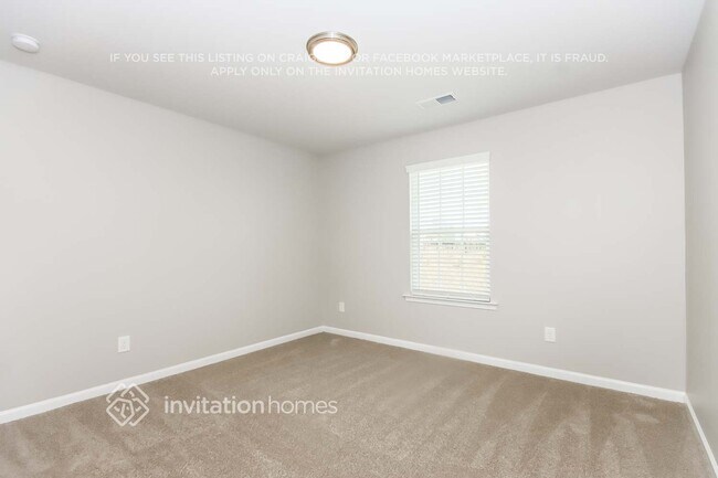 Building Photo - 145 Falls Cove Dr