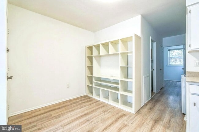Building Photo - 4616 Silverwood St