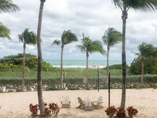 Primary Photo - 9201 Collins Ave