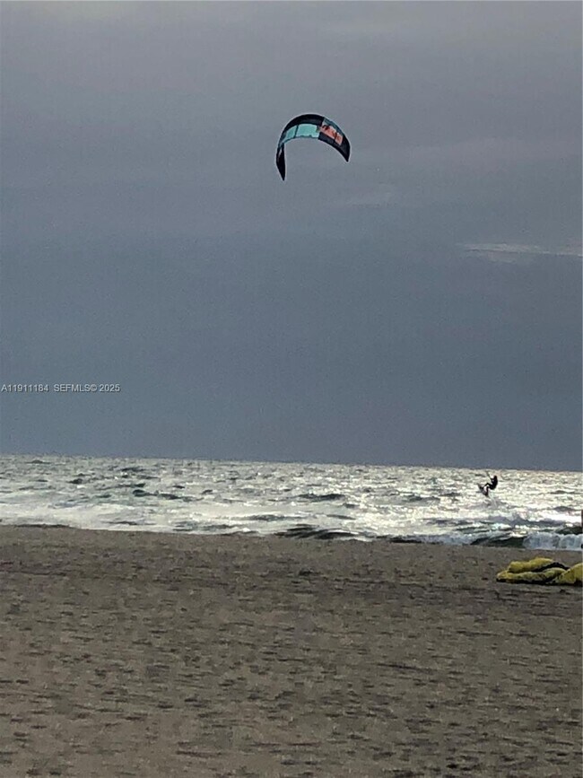 Building Photo - 5005 Collins Ave