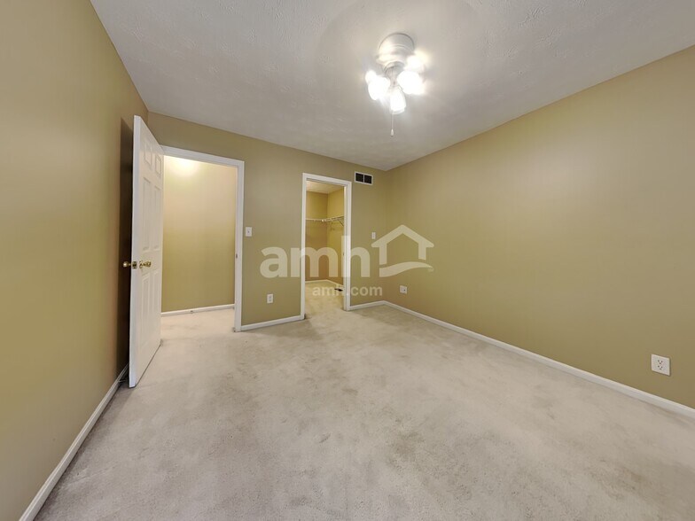 Building Photo - 643 Cassel Creek Dr